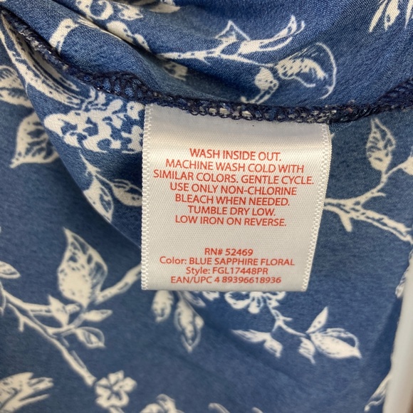 Blue Tank with White Flowers - Picture 4 of 4